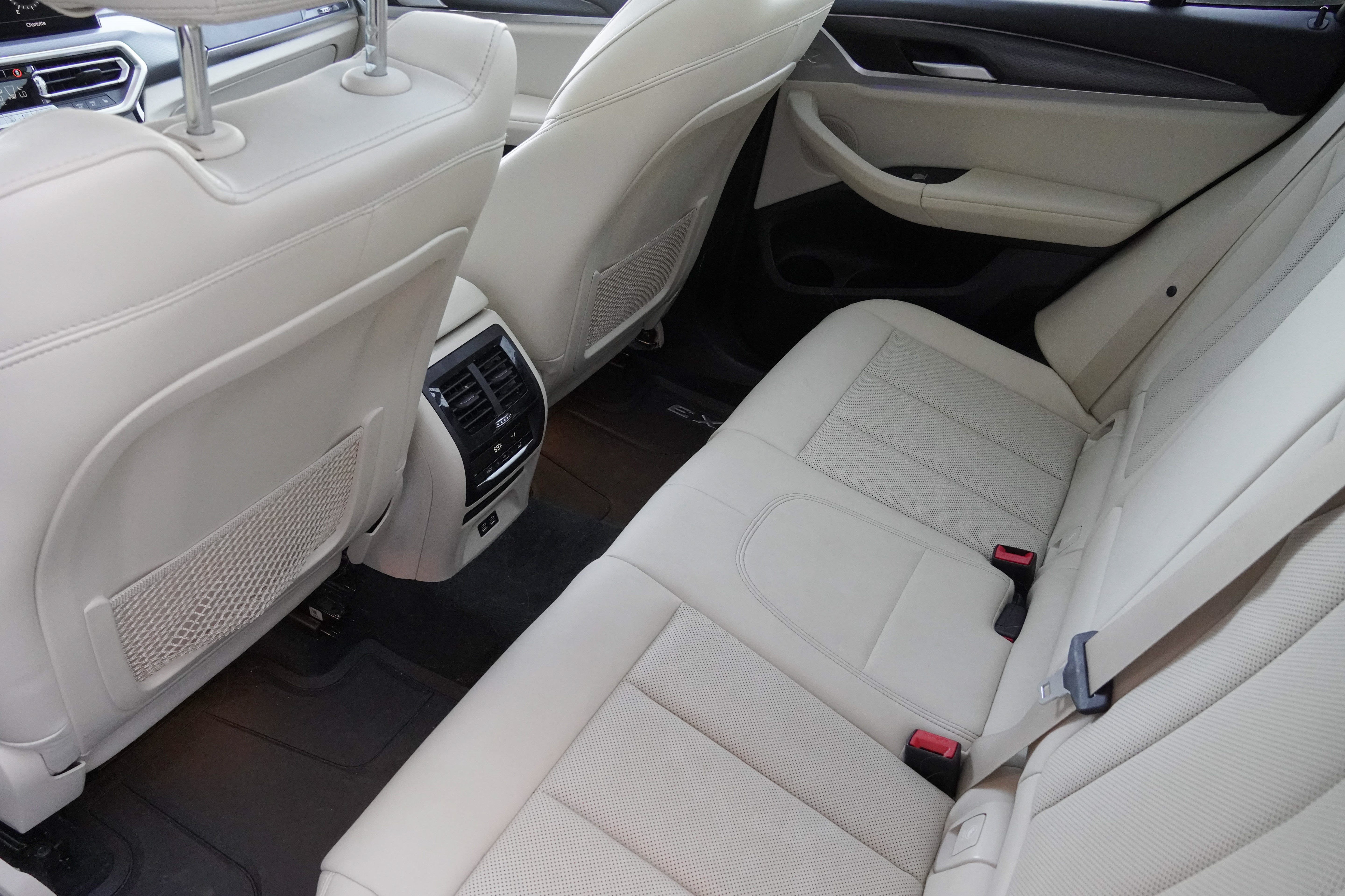 Used 2022 BMW X3 xDrive30i w/ M Sport Package 2 AWD/4WD image 35