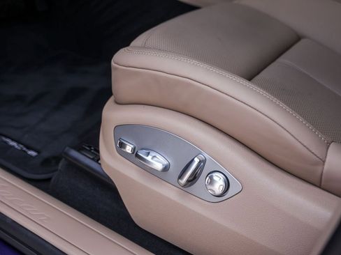 Certified 2026 Porsche Macan AWD/4WD image 15