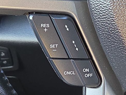 Used 2021 Ford Expedition Max XLT RWD image 23