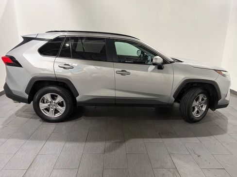 Used 2025 Toyota RAV4 XLE AWD/4WD image 6