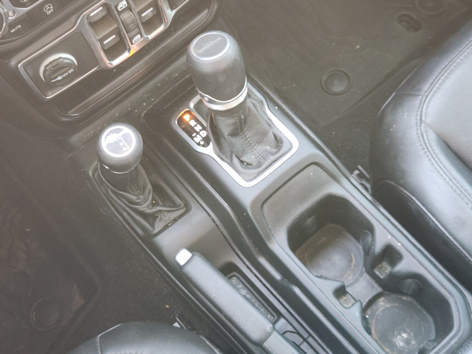 Used 2021 Jeep Gladiator Overland AWD/4WD image 22