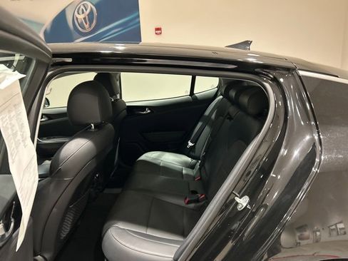 Used 2018 Kia Stinger image 14