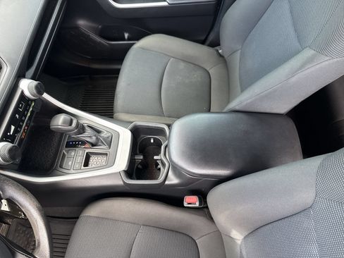 Certified 2022 Toyota RAV4 LE FWD image 22