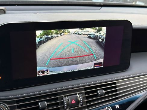 Used 2022 Lexus LS 500 AWD w/ Interior Upgrade Package image 26