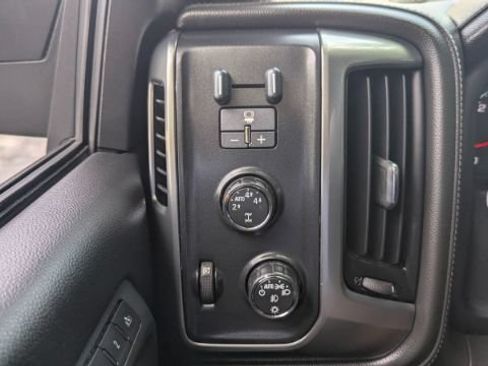 Used 2015 Chevrolet Silverado 1500 LTZ AWD/4WD image 29
