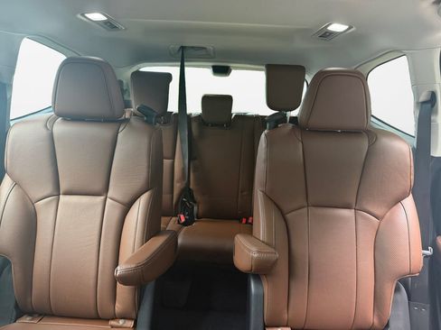 Used 2022 Subaru Ascent Touring AWD/4WD image 22