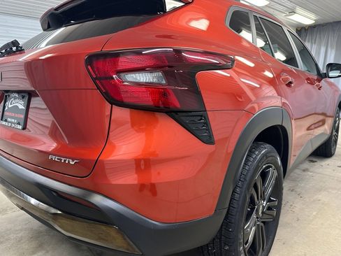 Certified 2024 Chevrolet Trax ACTIV image 24