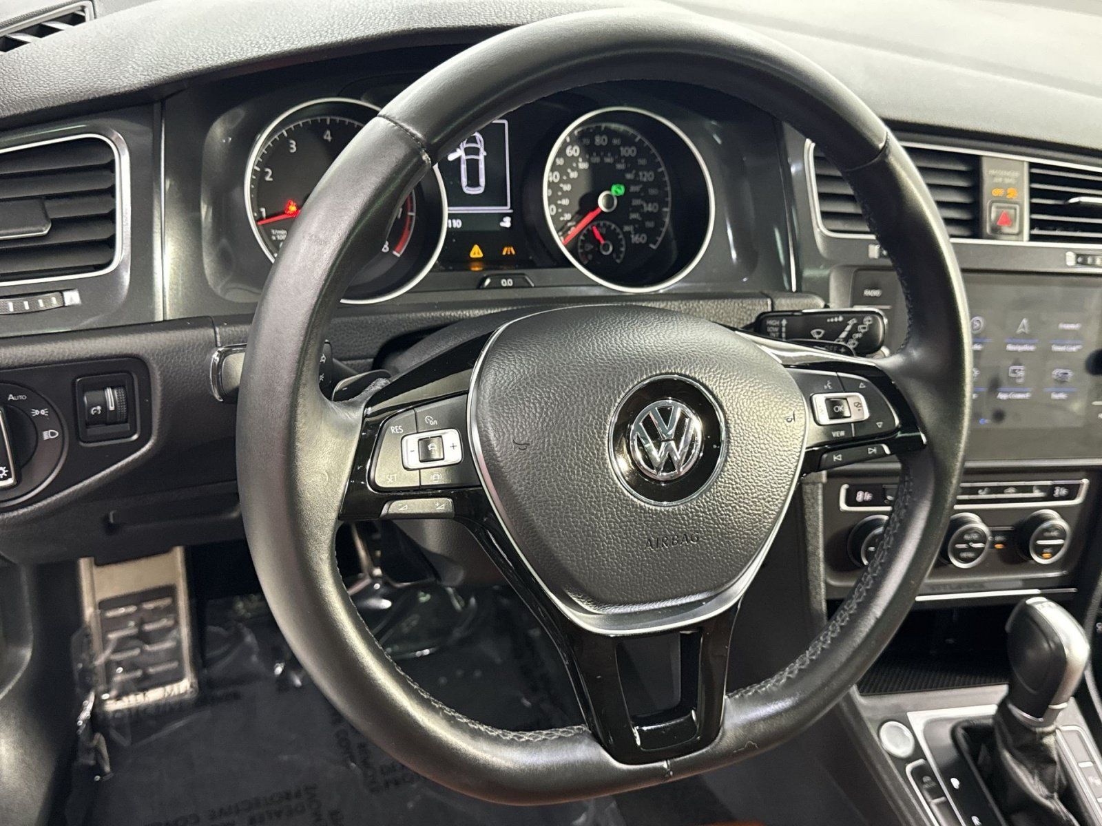 Used 2019 Volkswagen Golf Alltrack SEL AWD/4WD image 28
