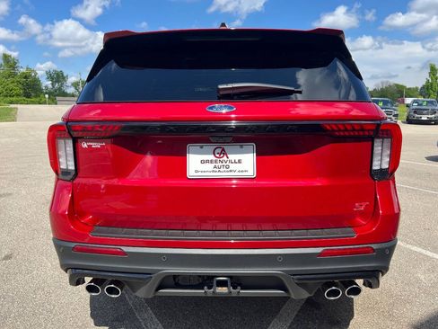Used 2025 Ford Explorer ST w/ Sun And Sound Package AWD/4WD image 5