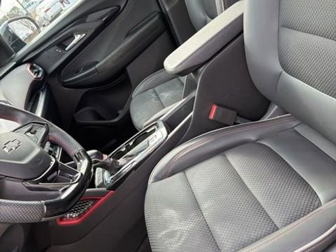 Used 2023 Chevrolet TrailBlazer RS w/ Sun and Liftgate Package image 12