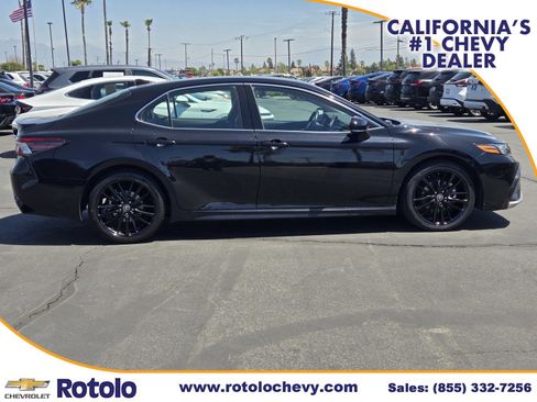 Used 2024 Toyota Camry XSE FWD image 8