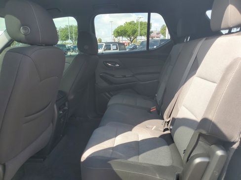 Used 2023 Chevrolet Traverse LT AWD/4WD image 12