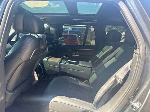 Used 2025 Land Rover Range Rover Autobiography AWD/4WD image 5