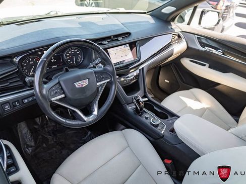 Used 2022 Cadillac XT6 Sport w/ Technology Package AWD/4WD image 23
