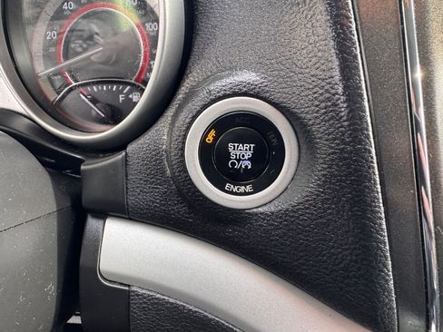 Used 2015 Dodge Journey SXT w/ Flexible Seating Group image 26