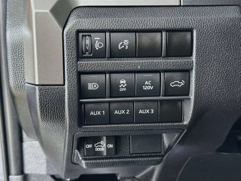 Used 2024 Toyota Tacoma TRD Sport w/ TRD Sport Premium Package AWD/4WD image 11