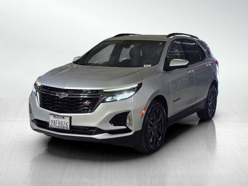 Used 2022 Chevrolet Equinox RS FWD image 3