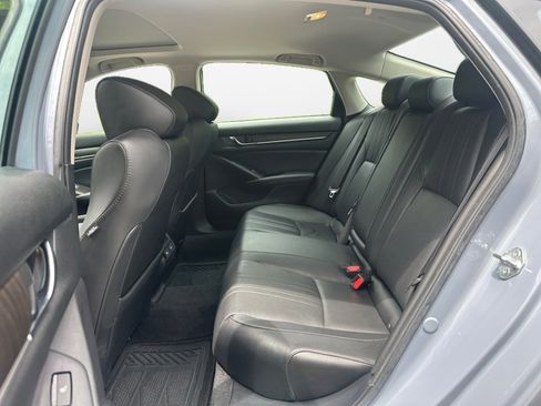 Used 2021 Honda Accord Touring image 15