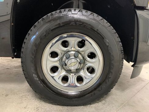Used 2011 Chevrolet Silverado 1500 W/T w/ LS Package AWD/4WD image 12