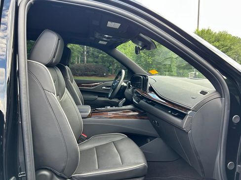 Used 2024 Cadillac Escalade ESV Premium Luxury w/ Performance Package AWD/4WD image 53