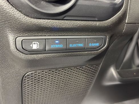 Used 2023 Jeep Wrangler Unlimited Rubicon 4xe w/ Cold Weather Group AWD/4WD image 29