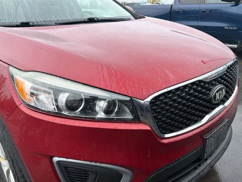Used 2016 Kia Sorento AWD image 4