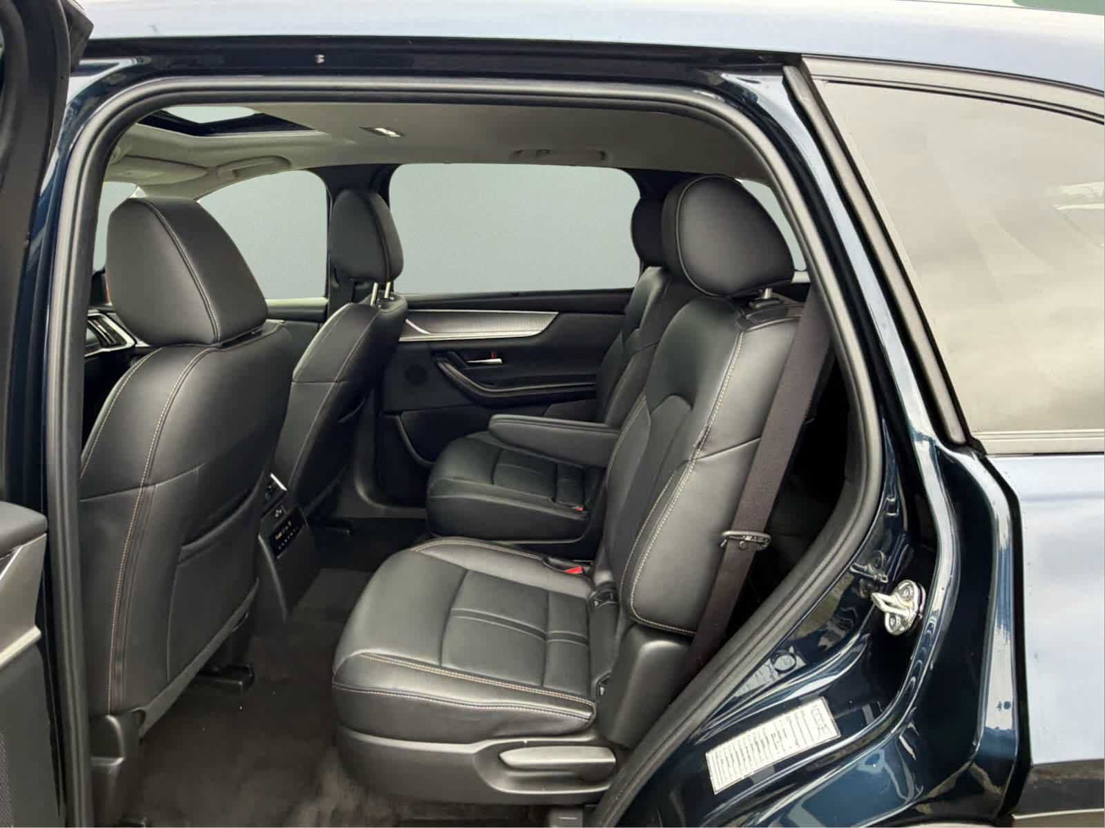 Used 2025 MAZDA CX-90 3.3 Turbo w/ Preferred Package AWD/4WD image 44