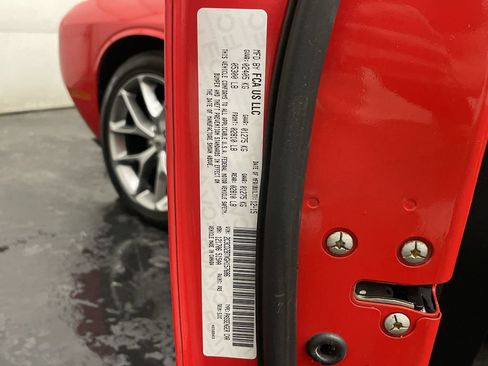 Used 2016 Dodge Challenger R/T Plus RWD image 28