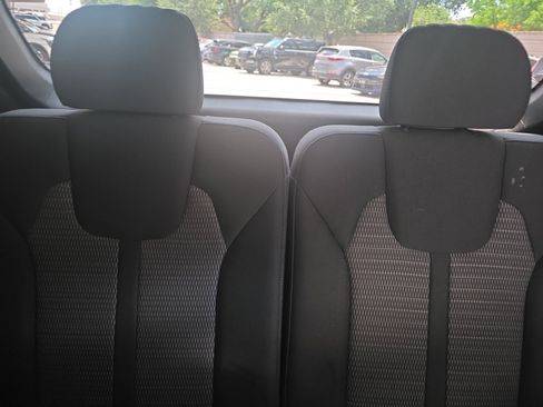 Certified 2025 Kia Sorento LX FWD image 22