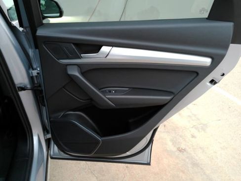 Used 2024 Audi Q5 2.0T Premium image 27