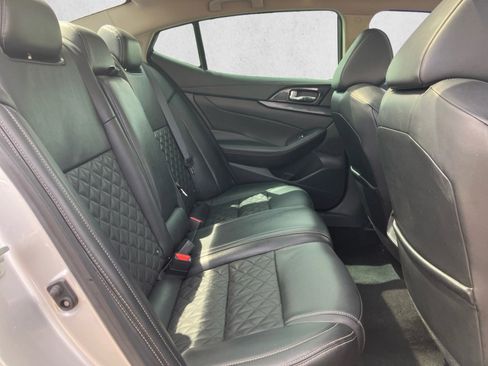 Used 2020 Nissan Maxima Platinum w/ Sport Mat Group FWD image 25
