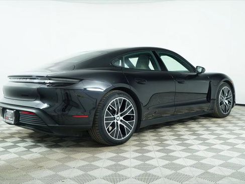 Used 2022 Porsche Taycan RWD image 10