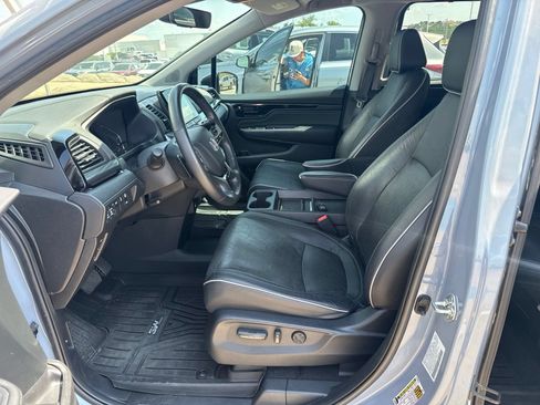 Used 2023 Honda Odyssey Elite image 18