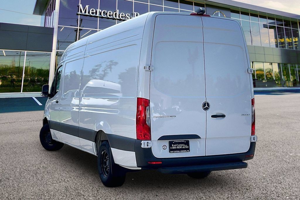 Used 2026 Mercedes-Benz Sprinter 3500 image 2