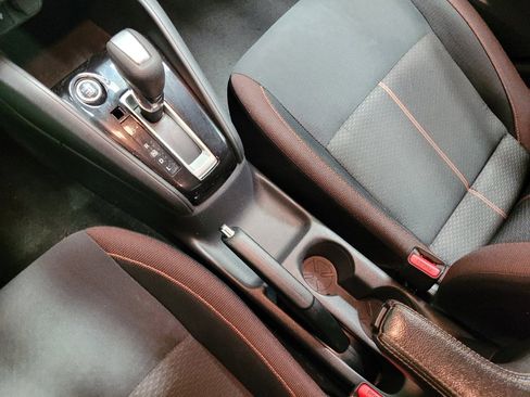 Used 2022 Nissan Versa SR image 26