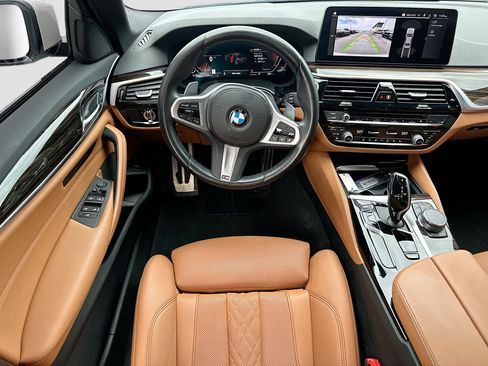 Used 2023 BMW 540i w/ M Sport Package RWD image 21