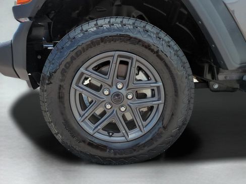 Used 2024 Jeep Wrangler Unlimited Sport AWD/4WD image 25