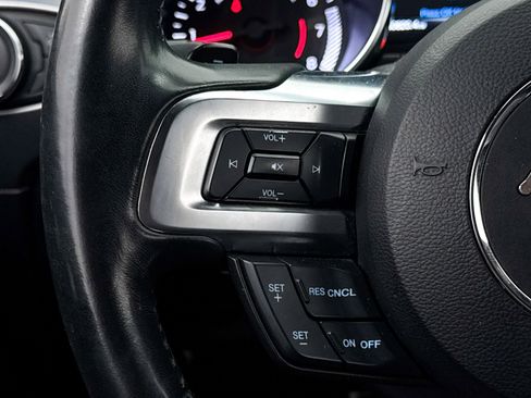 Used 2020 Ford Mustang Premium image 26