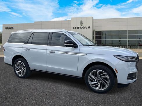 New 2025 Lincoln Navigator Reserve image 1