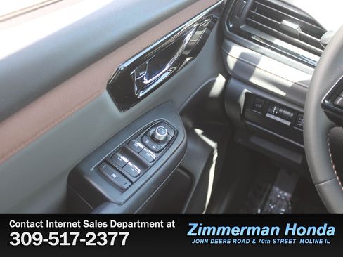Used 2025 Subaru Forester Sport w/ Popular Package #1 AWD/4WD image 15