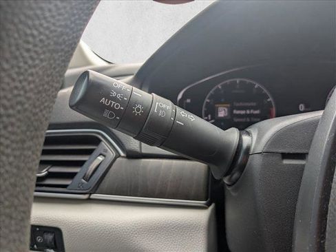Used 2020 Honda Accord EX image 12