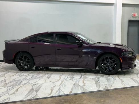 Used 2020 Dodge Charger SXT w/ Blacktop Package image 5