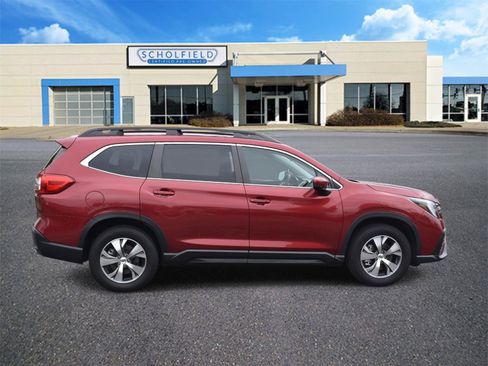 Used 2024 Subaru Ascent Premium w/ Convenience Package AWD/4WD image 2