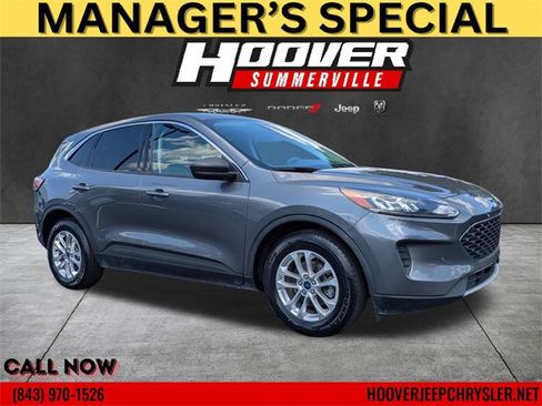 Used 2022 Ford Escape SE image 1