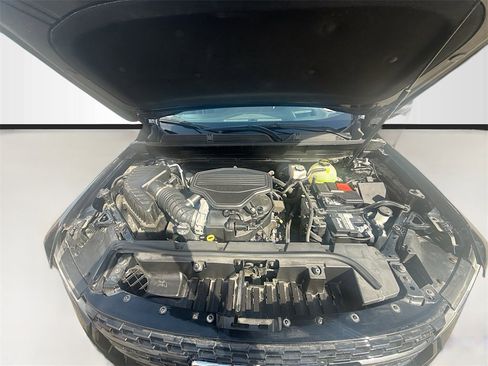 Used 2022 GMC Acadia AT4 w/ Technology Package image 33