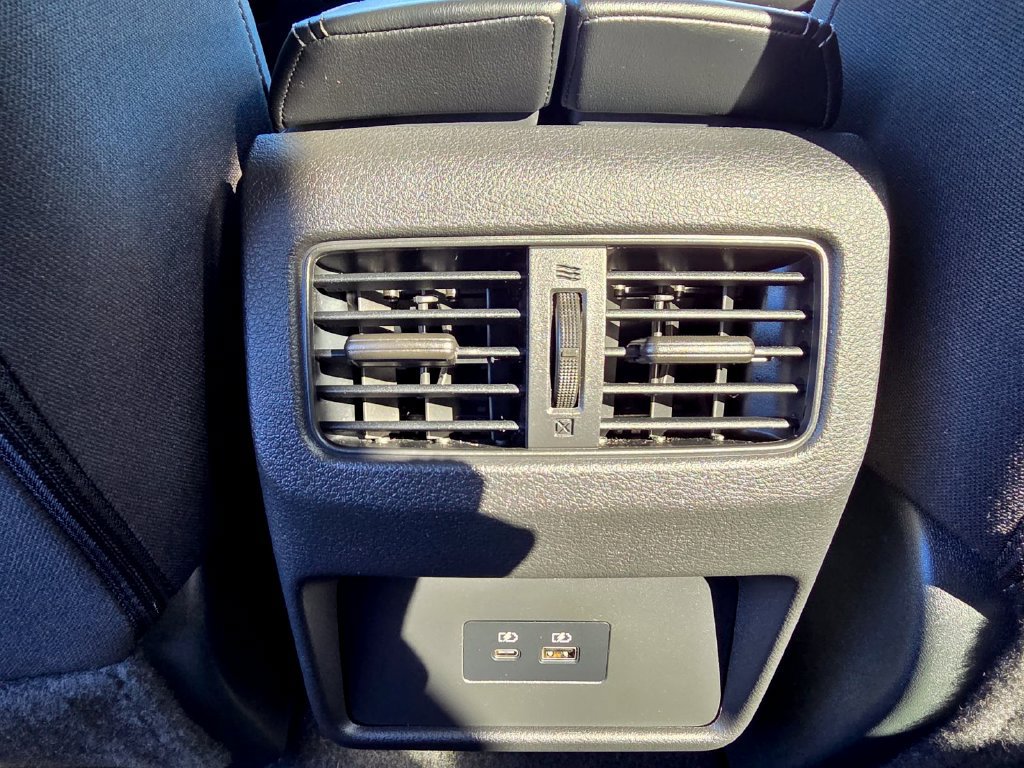 Used 2023 Nissan Rogue SV AWD/4WD image 30