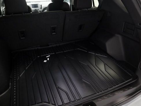 Used 2024 Chevrolet Equinox LT w/ LPO, Floor Liner Package image 15