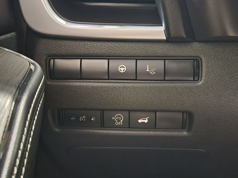 Used 2023 Nissan Rogue Platinum w/ Platinum Premium Package AWD/4WD image 30