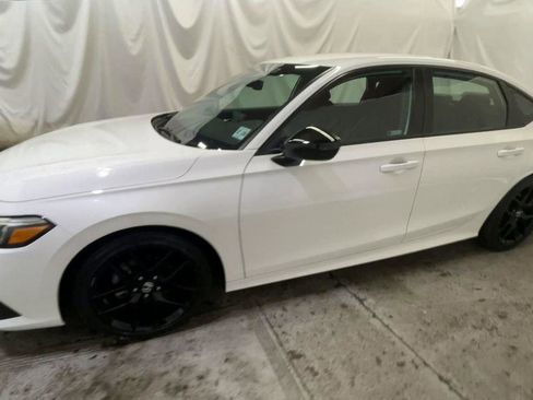 Certified 2024 Honda Civic Sport image 4