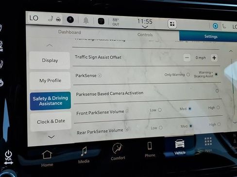 New 2026 Jeep Grand Wagoneer 4WD image 11